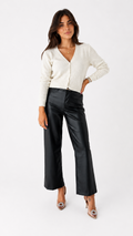Pantalón Recto de Polipiel Premium
